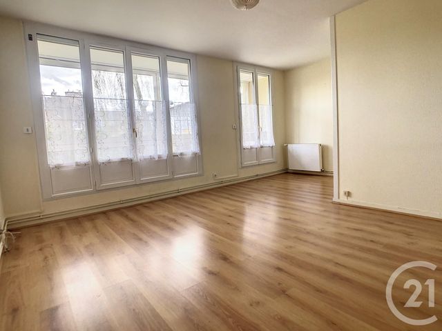 Appartement T3 &agrave; louer - 3 pi&egrave;ces - 60,22 m2 - Dinan - 22 - BRETAGNE