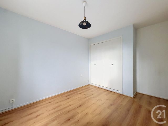 Appartement T3 &agrave; louer - 3 pi&egrave;ces - 60,22 m2 - Dinan - 22 - BRETAGNE