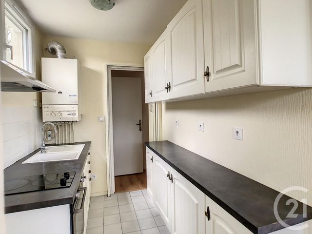 Appartement T3 &agrave; louer - 3 pi&egrave;ces - 60,22 m2 - Dinan - 22 - BRETAGNE