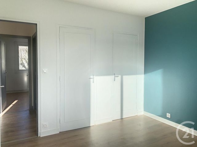 Maison &agrave; louer - 4 pi&egrave;ces - 87,41 m2 - Dinan - 22 - BRETAGNE