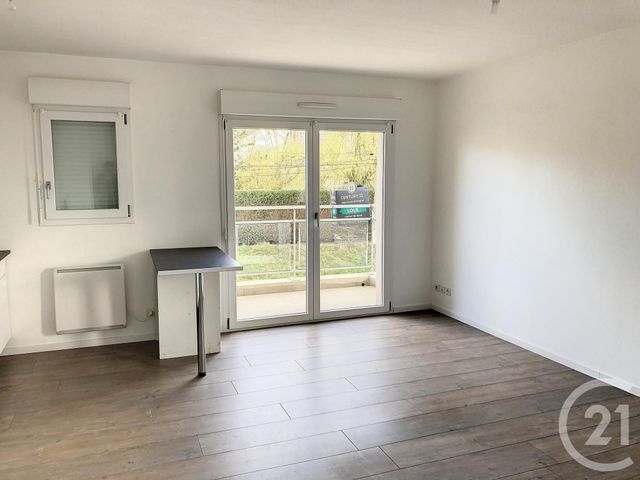 Appartement F2 &agrave; louer - 2 pi&egrave;ces - 40,15 m2 - Trelivan - 22 - BRETAGNE