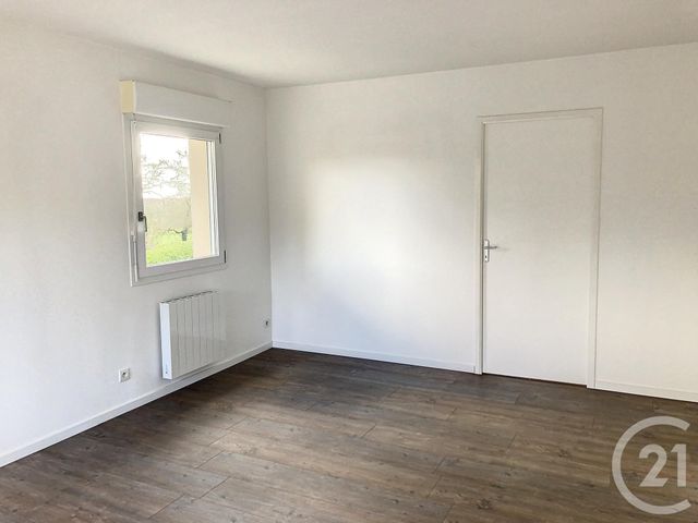 Appartement F2 &agrave; louer - 2 pi&egrave;ces - 40,15 m2 - Trelivan - 22 - BRETAGNE