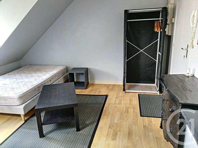 Appartement F1 &agrave; louer - 1 pi&egrave;ce - 16,86 m2 - Dinan - 22 - BRETAGNE