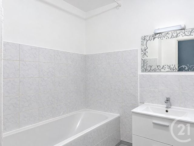 Appartement F1 &agrave; louer - 1 pi&egrave;ce - 43,07 m2 - Plumaudan - 22 - BRETAGNE