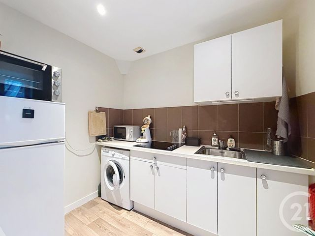 Appartement F2 &agrave; louer - 2 pi&egrave;ces - 34,73 m2 - Dinan - 22 - BRETAGNE