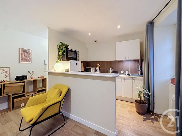 Appartement F2 &agrave; louer - 2 pi&egrave;ces - 34,73 m2 - Dinan - 22 - BRETAGNE