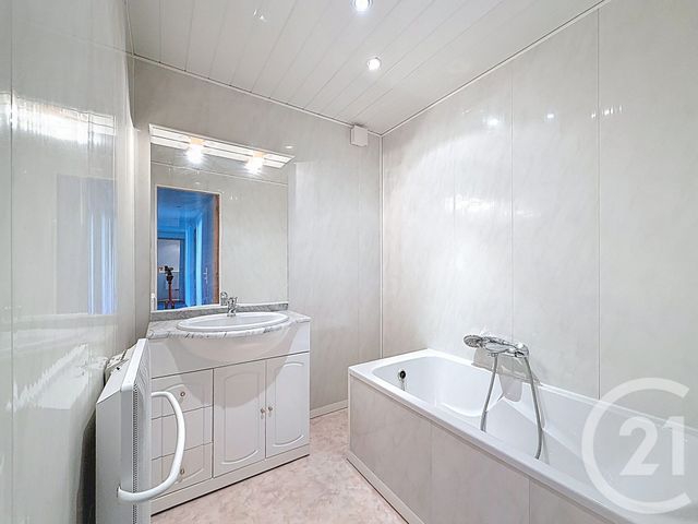 Appartement F2 à vendre - 2 pièces - 39,91 m2 - Herimoncourt - 25 - FRANCHE-COMTE