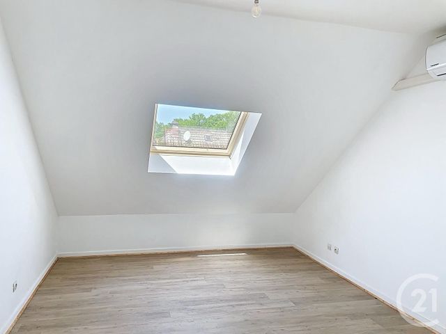 Appartement F2 à louer - 2 pièces - 32,90 m2 - Fesches Le Chatel - 25 - FRANCHE-COMTE