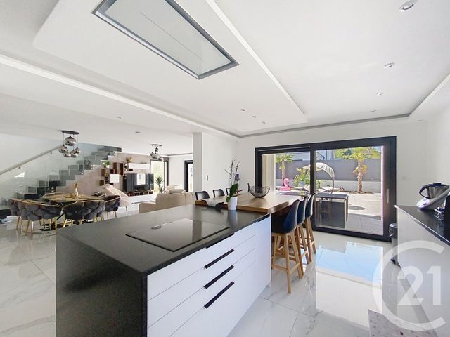 Maison à vendre - 7 pièces - 212,50 m2 - Audincourt - 25 - FRANCHE-COMTE