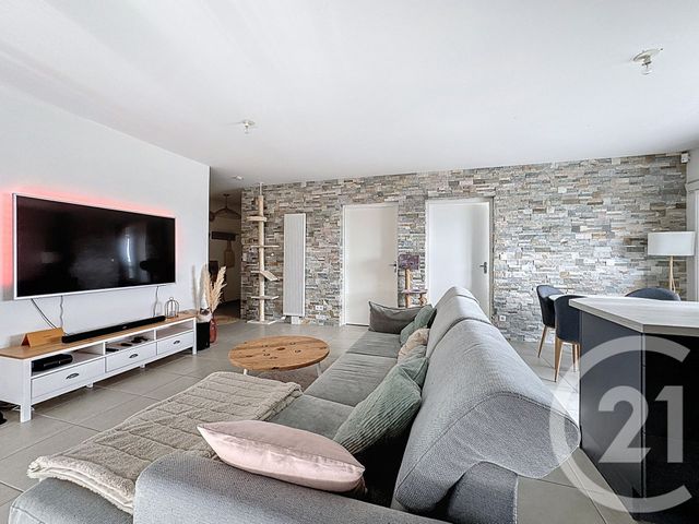 Prix immobilier VIEUX CHARMONT - Photo d’un appartement vendu