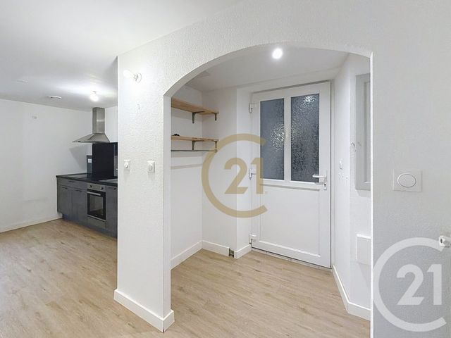 Appartement F3 &agrave; louer - 3 pi&egrave;ces - 60 m2 - Fesches Le Chatel - 25 - FRANCHE-COMTE