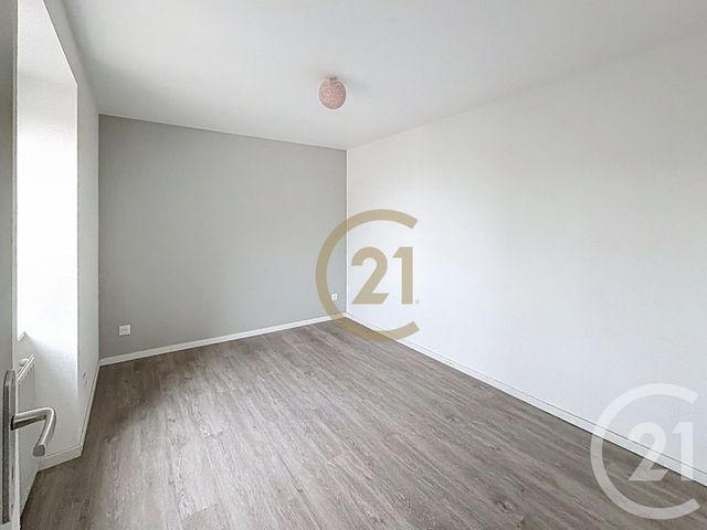 Appartement F3 &agrave; louer - 3 pi&egrave;ces - 60 m2 - Fesches Le Chatel - 25 - FRANCHE-COMTE