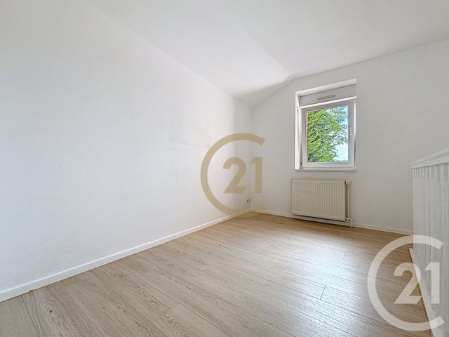 Appartement Duplex à louer - 2 pièces - 27,85 m2 - Beaucourt - 90 - FRANCHE-COMTE