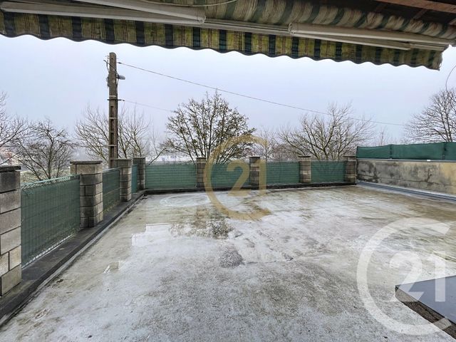 Appartement F4 &agrave; louer - 4 pi&egrave;ces - 72 m2 - Sochaux - 25 - FRANCHE-COMTE