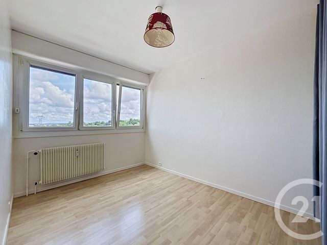 Appartement F4 &agrave; louer - 4 pi&egrave;ces - 75,03 m2 - Seloncourt - 25 - FRANCHE-COMTE
