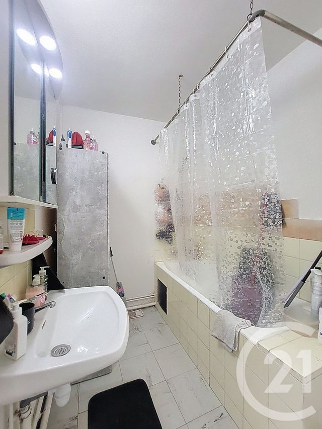 Appartement F2 &agrave; vendre - 2 pi&egrave;ces - 49,60 m2 - Montbeliard - 25 - FRANCHE-COMTE