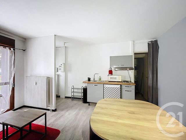 Appartement F1 &agrave; louer - 1 pi&egrave;ce - 24 m2 - Sochaux - 25 - FRANCHE-COMTE