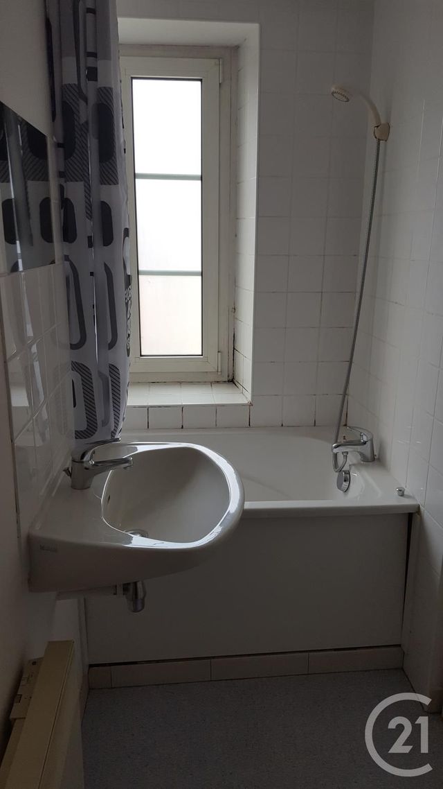 Appartement Studio &agrave; louer - 1 pi&egrave;ce - 30 m2 - Montbeliard - 25 - FRANCHE-COMTE