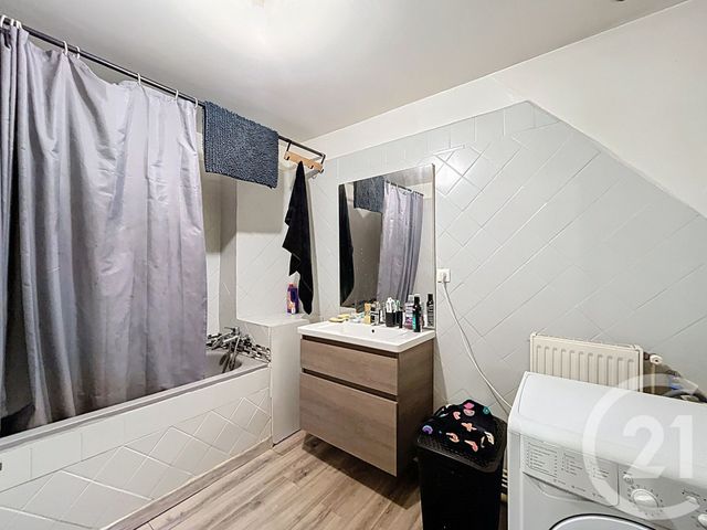 Appartement F2 &agrave; louer - 2 pi&egrave;ces - 62,26 m2 - Montbeliard - 25 - FRANCHE-COMTE