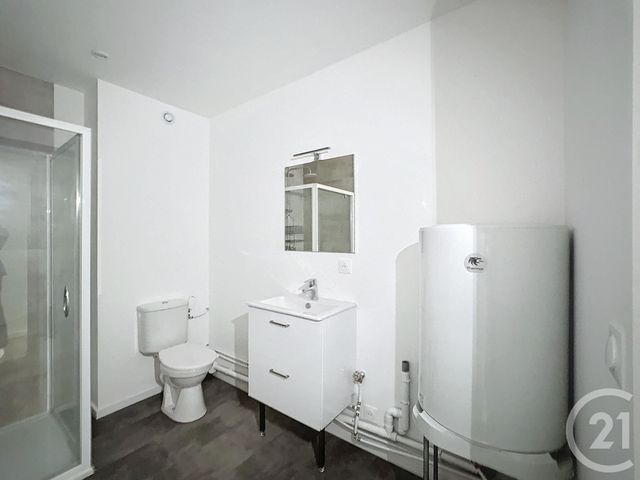 Appartement F2 &agrave; louer - 2 pi&egrave;ces - 40,40 m2 - Beaucourt - 90 - FRANCHE-COMTE