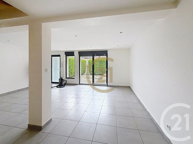 Appartement F3 &agrave; louer - 3 pi&egrave;ces - 63,89 m2 - Seloncourt - 25 - FRANCHE-COMTE