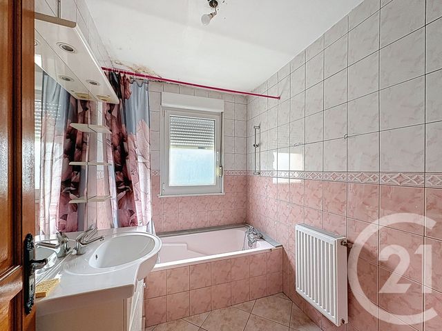 Appartement F3 &agrave; louer - 3 pi&egrave;ces - 88,25 m2 - Audincourt - 25 - FRANCHE-COMTE