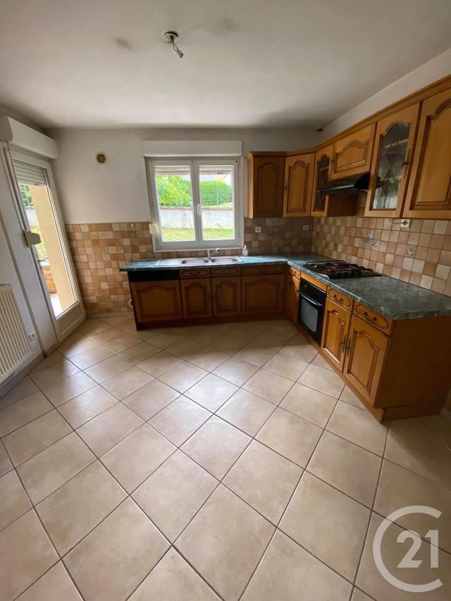 Appartement F3 &agrave; louer - 3 pi&egrave;ces - 88,25 m2 - Audincourt - 25 - FRANCHE-COMTE