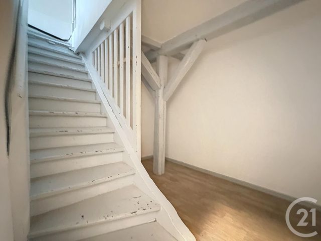 Appartement F5 &agrave; louer - 5 pi&egrave;ces - 65,11 m2 - Delle - 90 - FRANCHE-COMTE