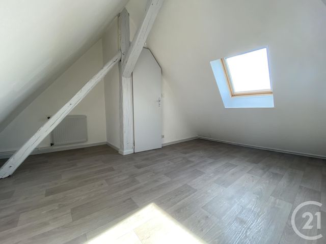 Appartement F5 &agrave; louer - 5 pi&egrave;ces - 65,11 m2 - Delle - 90 - FRANCHE-COMTE