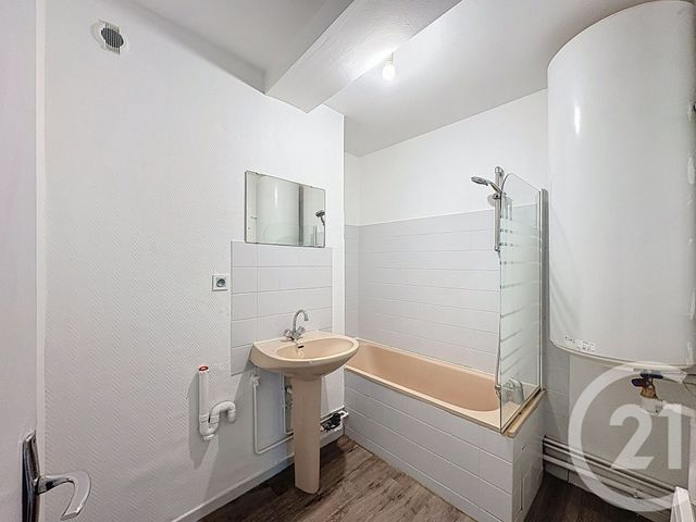 Appartement F2 &agrave; louer - 2 pi&egrave;ces - 43,78 m2 - Delle - 90 - FRANCHE-COMTE