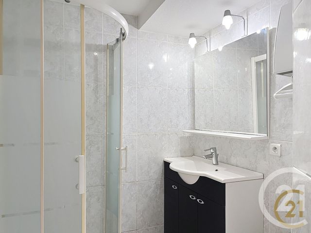 Appartement F2 &agrave; louer - 2 pi&egrave;ces - 41,17 m2 - Bondeval - 25 - FRANCHE-COMTE