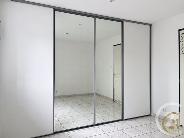 Appartement F2 &agrave; louer - 2 pi&egrave;ces - 41,17 m2 - Bondeval - 25 - FRANCHE-COMTE