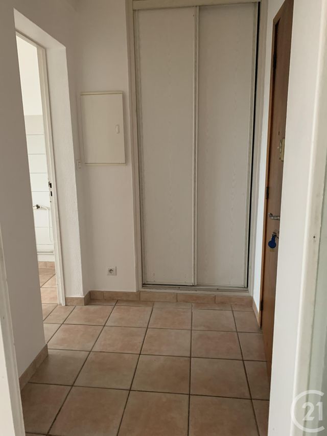 Appartement F4 &agrave; louer - 4 pi&egrave;ces - 73,01 m2 - Sochaux - 25 - FRANCHE-COMTE