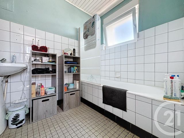 Appartement F3 &agrave; louer - 3 pi&egrave;ces - 77,20 m2 - Audincourt - 25 - FRANCHE-COMTE