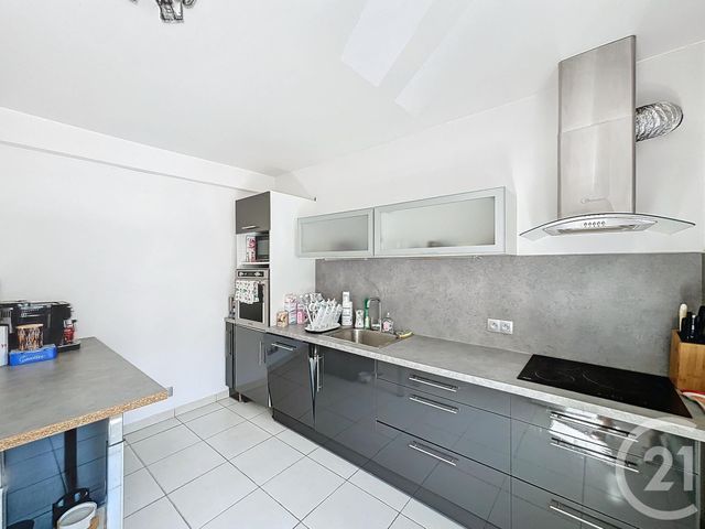 Appartement F3 &agrave; louer - 3 pi&egrave;ces - 77,20 m2 - Audincourt - 25 - FRANCHE-COMTE