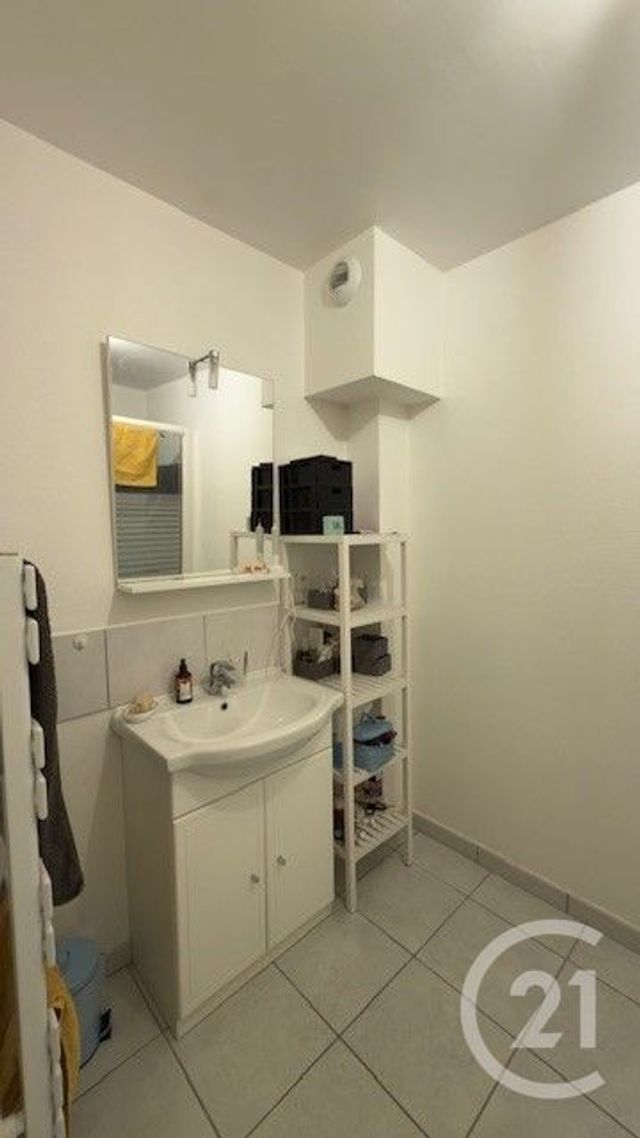 Appartement F2 &agrave; louer - 2 pi&egrave;ces - 34,28 m2 - Montbeliard - 25 - FRANCHE-COMTE