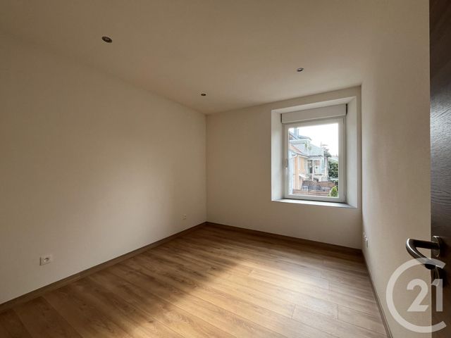 Appartement F3 &agrave; louer - 3 pi&egrave;ces - 65,70 m2 - Etupes - 25 - FRANCHE-COMTE