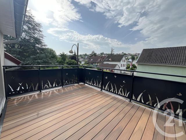 Appartement F3 &agrave; louer - 3 pi&egrave;ces - 65,70 m2 - Etupes - 25 - FRANCHE-COMTE