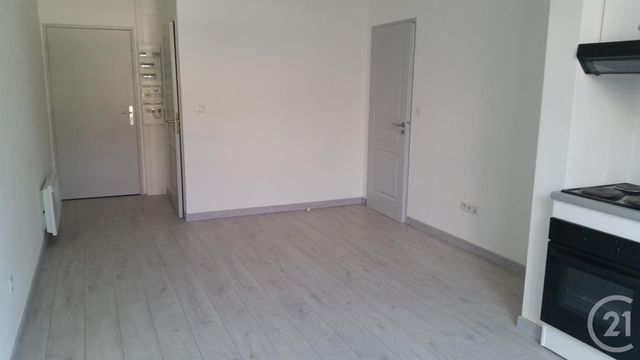Appartement F2 &agrave; louer - 2 pi&egrave;ces - 41,37 m2 - Montbeliard - 25 - FRANCHE-COMTE