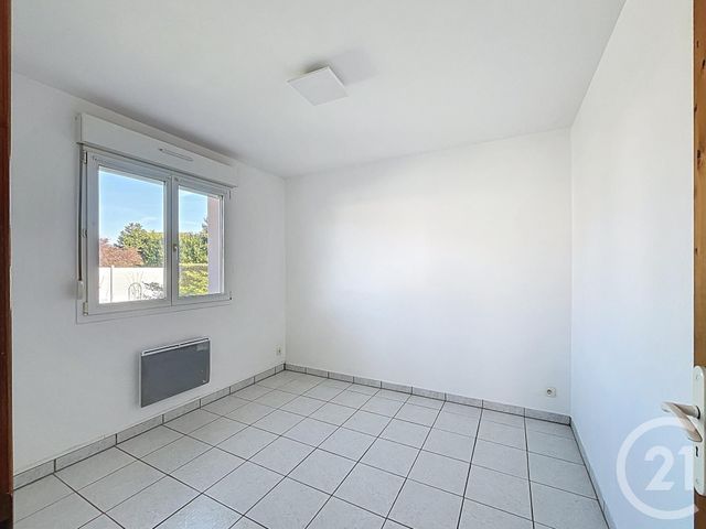 Appartement F3 &agrave; louer - 3 pi&egrave;ces - 46,25 m2 - Mathay - 25 - FRANCHE-COMTE