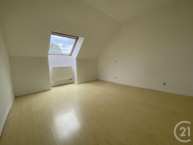 Appartement F5 &agrave; louer - 5 pi&egrave;ces - 82,82 m2 - Voujeaucourt - 25 - FRANCHE-COMTE