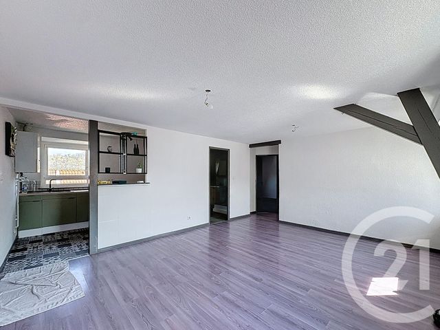 Appartement F4 &agrave; louer - 4 pi&egrave;ces - 63 m2 - Herimoncourt - 25 - FRANCHE-COMTE