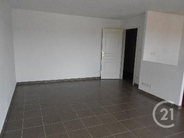 Appartement F3 &agrave; louer - 3 pi&egrave;ces - 65 m2 - Montbeliard - 25 - FRANCHE-COMTE