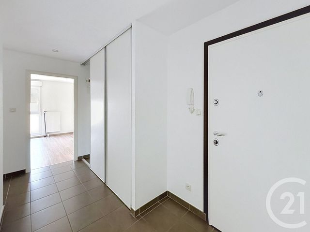 Appartement F3 &agrave; louer - 3 pi&egrave;ces - 65 m2 - Montbeliard - 25 - FRANCHE-COMTE