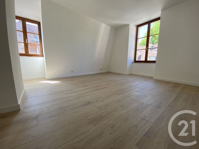 Appartement &agrave; louer - 3 pi&egrave;ces - 75 m2 - Delle - 90 - FRANCHE-COMTE