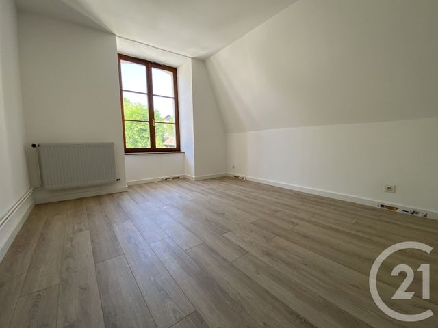 Appartement &agrave; louer - 3 pi&egrave;ces - 75 m2 - Delle - 90 - FRANCHE-COMTE