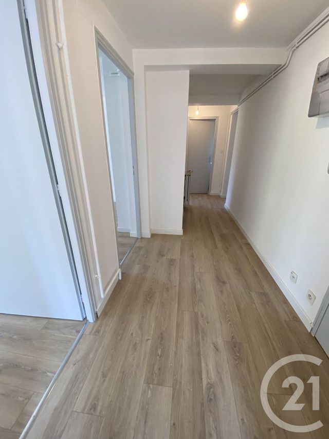 Appartement &agrave; louer - 3 pi&egrave;ces - 75 m2 - Delle - 90 - FRANCHE-COMTE