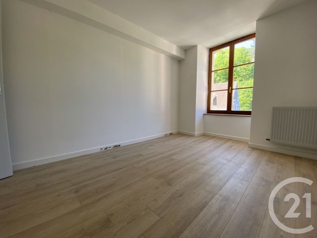 Appartement &agrave; louer - 3 pi&egrave;ces - 75 m2 - Delle - 90 - FRANCHE-COMTE