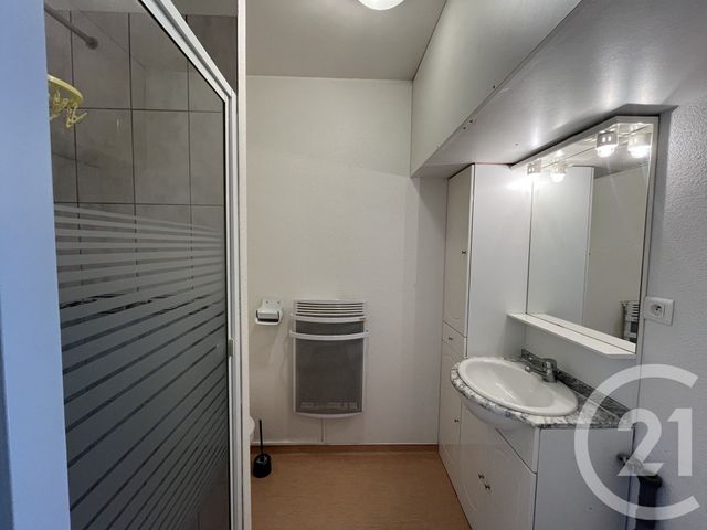 Appartement &agrave; louer - 2 pi&egrave;ces - 30 m2 - Etupes - 25 - FRANCHE-COMTE