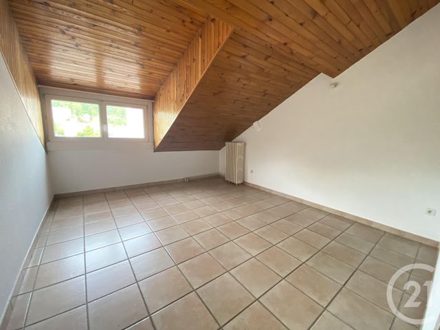 Appartement F5 &agrave; louer - 5 pi&egrave;ces - 105,22 m2 - Sochaux - 25 - FRANCHE-COMTE